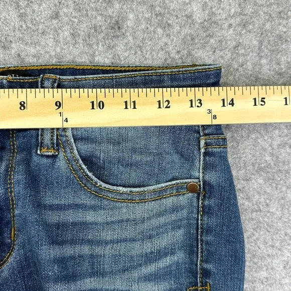 Judy Blue Relaxed Fit Jeans Womens Size 7/28 Medium Wash Distressed - Picture 6 of 11